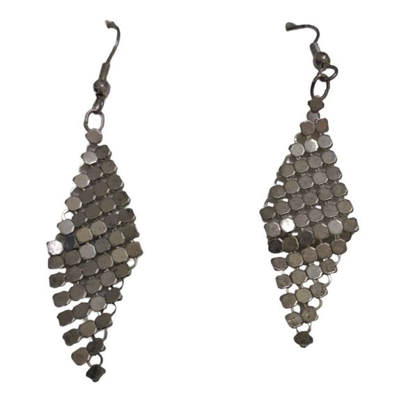 Lot 2 pair gold silver dangling mesh earrings pierced 2.5” long - Picture 7 of 8